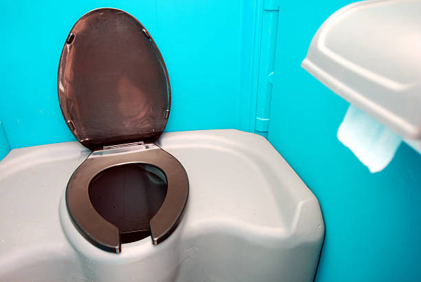 Best Sanitation services for porta potties  in Oskaloosa, KS