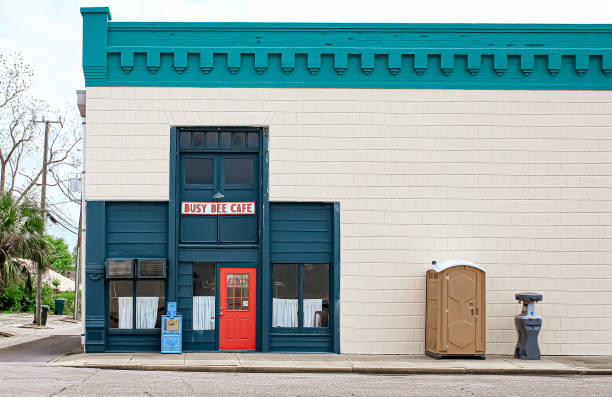 Best Porta potty cleaning services  in Oskaloosa, KS